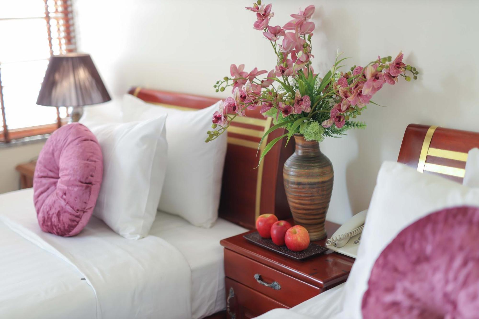 Viet Village Airport Hotel & Restaurants Hanoi Luaran gambar